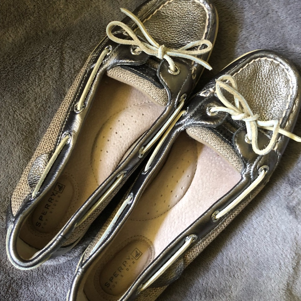Metallic Sperry angelfish boatshoes